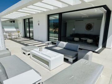 https://cdn.resales-online.com/public/su2jrcdvgq/properties/128bff01658b11f086ca02a3ded47a2d/w1200/19-d0ed7da2012a09046d307c195d98e7d6.jpg?v=1753036859