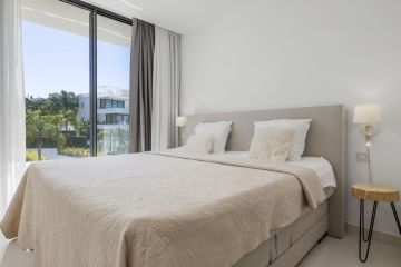 https://cdn.resales-online.com/public/su2jrcdvgq/properties/128bff01658b11f086ca02a3ded47a2d/w1200/41-0bdc8f07789df4609410591d8ac779d9.jpg?v=1753036859