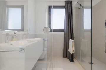 https://cdn.resales-online.com/public/su2jrcdvgq/properties/128bff01658b11f086ca02a3ded47a2d/w1200/42-3aa90f523689fc5a59d5d37badfe1b6f.jpg?v=1753036859