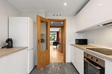 https://cdn.resales-online.com/public/ptqy2bqrx5/properties/335ff66b040d11f08cfb02e0405b089b/w1200/9-467d0cee5b725f3ef65f102a0c2e69c0.jpg?v=1742315373