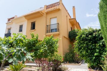 https://cdn.resales-online.com/public/ywcr9c0hju0agnj5/properties/7d96e1de670e11f086ca02a3ded47a2d/w1200/11-20939a0134ad724a8cb2a801094d15a4.jpg?v=1753201251