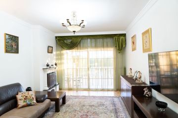 https://cdn.resales-online.com/public/ywcr9c0hju0agnj5/properties/7d96e1de670e11f086ca02a3ded47a2d/w1200/31-5e8b9eb86a2d455eeaf43a7bbf3ccd12.jpg?v=1753201251