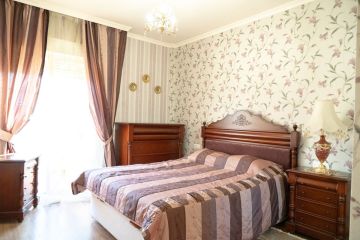 https://cdn.resales-online.com/public/ywcr9c0hju0agnj5/properties/7d96e1de670e11f086ca02a3ded47a2d/w1200/36-be7efbbd8b294061d3f27cb7c37865bb.jpg?v=1753201251