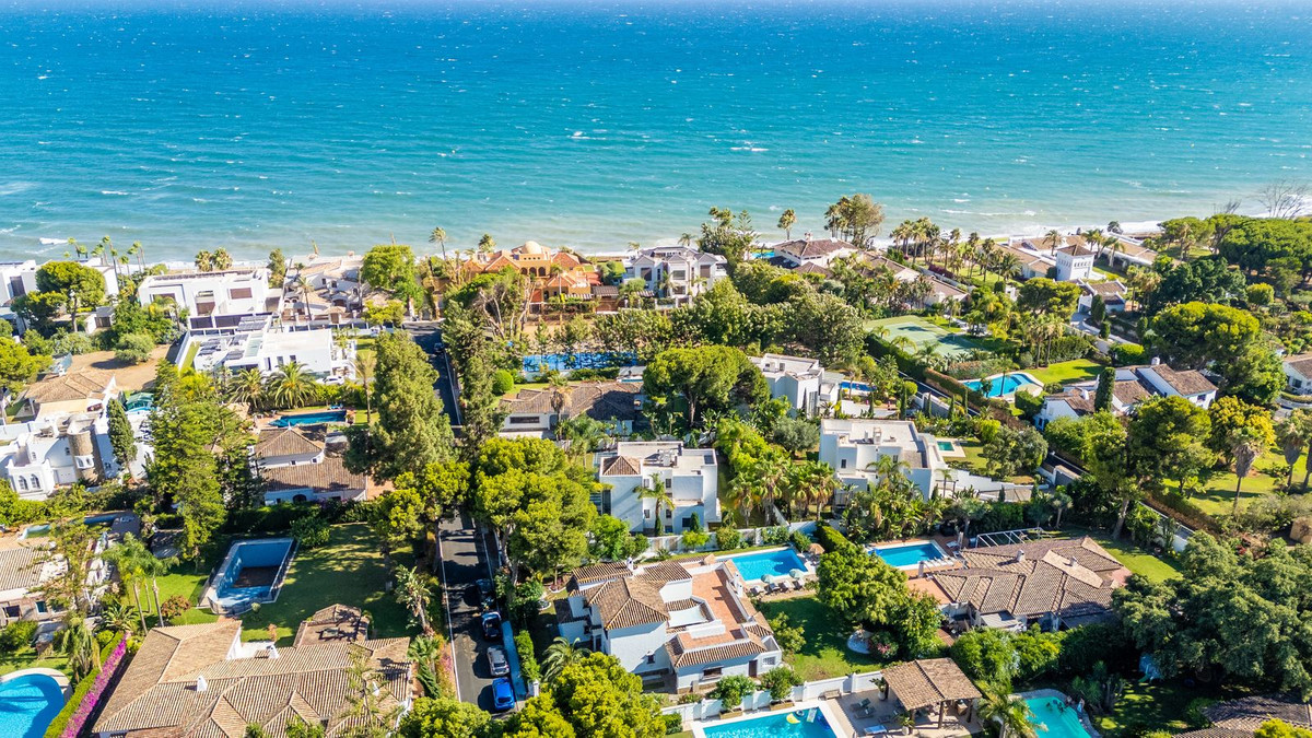 https://cdn.resales-online.com/public/gkkapqqjkc/properties/2c77d4ce63cd11f086ca02a3ded47a2d/w1200/1-7980e48d732b6fc85c14b43b94d2aa54.jpg?v=1753142658