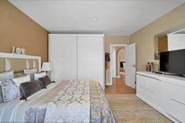 https://cdn.resales-online.com/public/tvp8hc2oq5/properties/cfa686dc67bb11f086ca02a3ded47a2d/w1200/26-c684a62c9f160a1f90904dd925da0645.jpg?v=1753275636