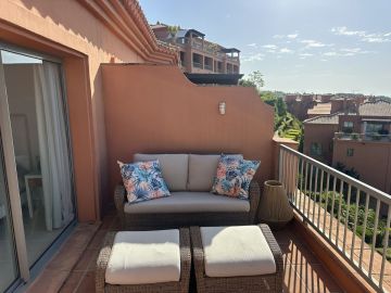 https://cdn.resales-online.com/public/p98edqpeua/properties/3bee9aba694d11f086ca02a3ded47a2d/w1200/12-53013098fcab6c38b1379cd33298e050.jpg?v=1753447822