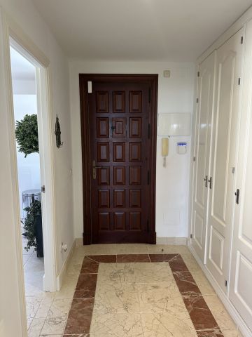 https://cdn.resales-online.com/public/p98edqpeua/properties/3bee9aba694d11f086ca02a3ded47a2d/w1200/23-79897b85162c6a486c7a4d1eb46924dd.jpg?v=1753447822