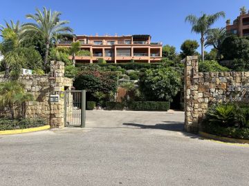 https://cdn.resales-online.com/public/p98edqpeua/properties/3bee9aba694d11f086ca02a3ded47a2d/w1200/43-a8f5d713bac48f35147f2e8bcee96193.jpg?v=1753447822