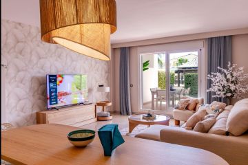 https://cdn.resales-online.com/public/vs9n5zw5gq/properties/d5cf5118686a11f086ca02a3ded47a2d/w1200/1-7980e48d732b6fc85c14b43b94d2aa54.jpg?v=1753461816