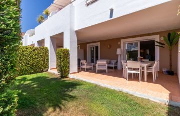 https://cdn.resales-online.com/public/vs9n5zw5gq/properties/d5cf5118686a11f086ca02a3ded47a2d/w1200/21-2c707e7c511429b4f8ec4ee5f221ddb6.jpg?v=1753461816