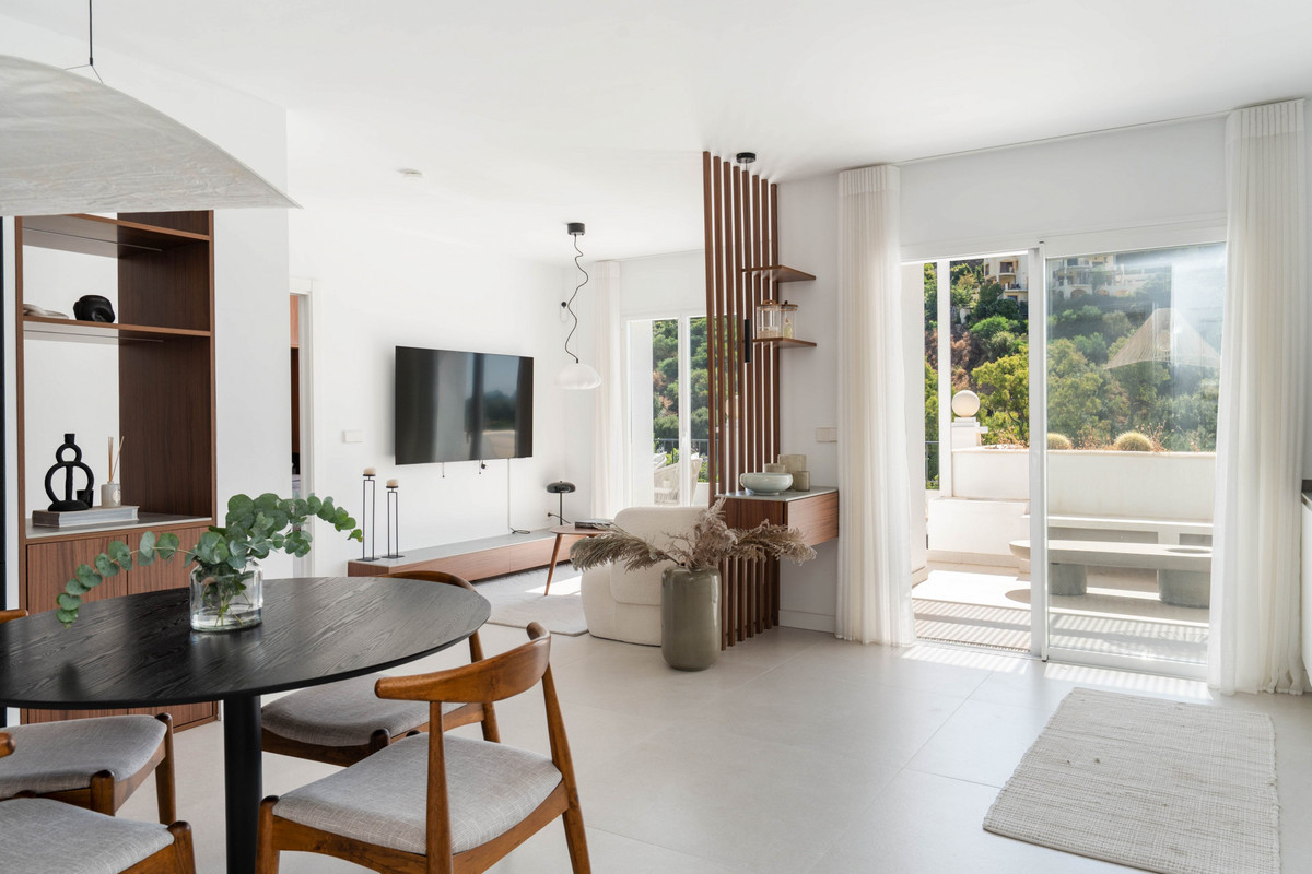 https://cdn.resales-online.com/public/ffy5dwawcp/properties/2060057b5a2611f086ca02a3ded47a2d/w1200/1-7980e48d732b6fc85c14b43b94d2aa54.jpg?v=1751781624