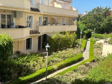 https://cdn.resales-online.com/public/l5qiehb852/properties/605a97046bae11f086ca02a3ded47a2d/w1200/17-dd5fcd4f0eb487dfa3803f7e20814c0e.jpg?v=1753713149