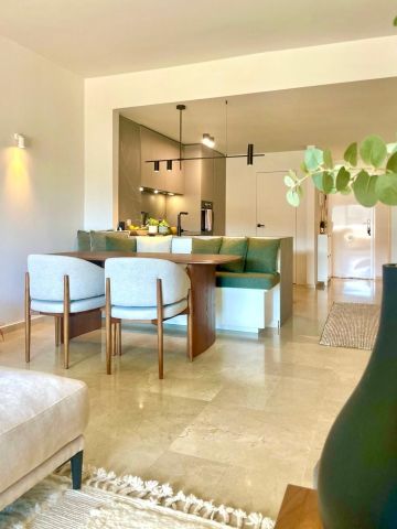 https://cdn.resales-online.com/public/b5pwwvyejo/properties/a93251ca6a4a11f086ca02a3ded47a2d/w1200/10-bb915d1cb19341576dcdc994b81ab9c5.jpg?v=1753701877