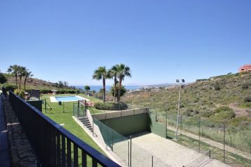 https://cdn.resales-online.com/public/b5pwwvyejo/properties/a93251ca6a4a11f086ca02a3ded47a2d/w1200/26-c684a62c9f160a1f90904dd925da0645.jpg?v=1754651716