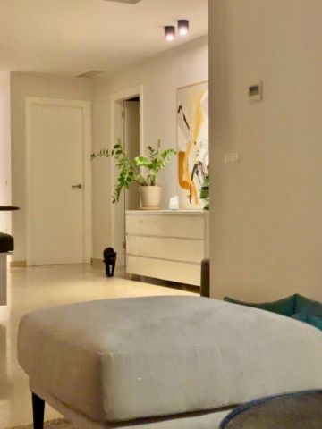 https://cdn.resales-online.com/public/b5pwwvyejo/properties/a93251ca6a4a11f086ca02a3ded47a2d/w1200/9-467d0cee5b725f3ef65f102a0c2e69c0.jpg?v=1753701877