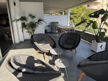 https://cdn.resales-online.com/public/ljzevzw57hvw4a7r/properties/c75a07d760c111f086ca02a3ded47a2d/w1200/13-5fd73dea700db77384c091ca9818b1a9.jpg?v=1752509177