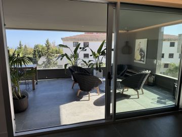 https://cdn.resales-online.com/public/ljzevzw57hvw4a7r/properties/c75a07d760c111f086ca02a3ded47a2d/w1200/8-e64a9055bba3e77ac8aca3b893cdf826.jpg?v=1752509177