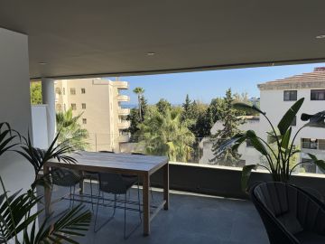 https://cdn.resales-online.com/public/ljzevzw57hvw4a7r/properties/c75a07d760c111f086ca02a3ded47a2d/w1200/9-467d0cee5b725f3ef65f102a0c2e69c0.jpg?v=1752509177