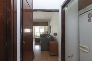 https://cdn.resales-online.com/public/86l1hb0hs4/properties/0990e91d6c7011f086ca02a3ded47a2d/w1200/7-aa4cc561180b369757c0bb4af9886cd3.jpg?v=1753792489