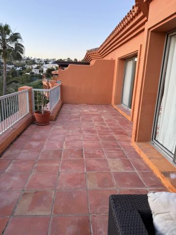 https://cdn.resales-online.com/public/507egq67dk/properties/853637e863c511f086ca02a3ded47a2d/w1200/15-11d12f2f454f2f5e9b981fdd8b901d51.jpg?v=1752845461