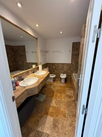 https://cdn.resales-online.com/public/507egq67dk/properties/853637e863c511f086ca02a3ded47a2d/w1200/20-d1f7658cbe4ba6cd8666fec30fba80ad.jpg?v=1752845461