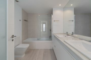 https://cdn.resales-online.com/public/426vqvgpoz/properties/fd78bd3e711611f086ca02a3ded47a2d/w1200/14-d70dc3102c00d7be0e872dfe1c1f86d7.jpg?v=1754307875
