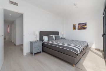 https://cdn.resales-online.com/public/426vqvgpoz/properties/fd78bd3e711611f086ca02a3ded47a2d/w1200/15-11d12f2f454f2f5e9b981fdd8b901d51.jpg?v=1754307875