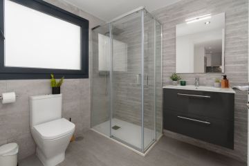 https://cdn.resales-online.com/public/426vqvgpoz/properties/fd78bd3e711611f086ca02a3ded47a2d/w1200/29-7c2f312881aea9bbe9ddaeb9640e2c9a.jpg?v=1754307875