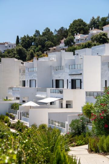 https://cdn.resales-online.com/public/426vqvgpoz/properties/fd78bd3e711611f086ca02a3ded47a2d/w1200/33-f37a7fab00fce6ff6b895520b67d6d6d.jpg?v=1754307875