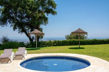 https://cdn.resales-online.com/public/426vqvgpoz/properties/fd78bd3e711611f086ca02a3ded47a2d/w1200/37-1d70d218e897435ff17cdff8e99bb5bf.jpg?v=1754307875