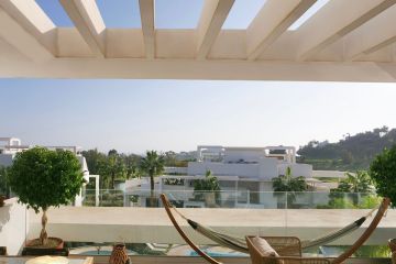 https://cdn.resales-online.com/public/p3gtpi5aa0d3x3nw/properties/ddf16ff06d3b11f086ca02a3ded47a2d/w1200/7-aa4cc561180b369757c0bb4af9886cd3.jpg?v=1754327045