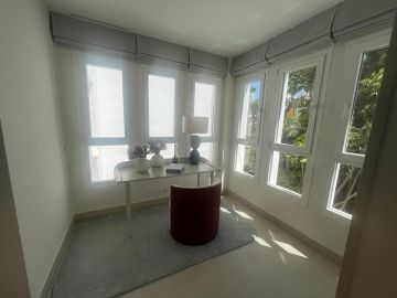 https://cdn.resales-online.com/public/w0n1xpbhihka6av5/properties/b7b72604734f11f086ca02a3ded47a2d/w1200/13-5fd73dea700db77384c091ca9818b1a9.jpg?v=1754548266