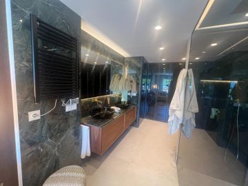 https://cdn.resales-online.com/public/w0n1xpbhihka6av5/properties/b7b72604734f11f086ca02a3ded47a2d/w1200/7-aa4cc561180b369757c0bb4af9886cd3.jpg?v=1754548266