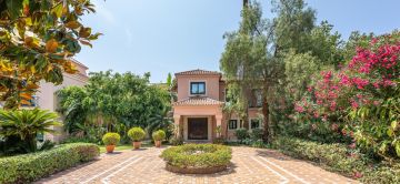 https://cdn.resales-online.com/public/w0n1xpbhihka6av5/properties/abc49fca734f11f086ca02a3ded47a2d/w1200/29-7c2f312881aea9bbe9ddaeb9640e2c9a.jpg?v=1754548246