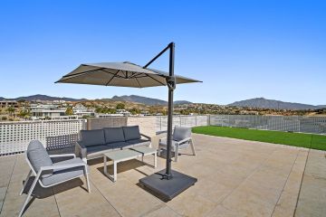 https://cdn.resales-online.com/public/su2jrcdvgq/properties/3fb0bf2b73b211f086ca02a3ded47a2d/w1200/27-f6e8bc237ba13ac4c268badec6354f3d.jpg?v=1754590585