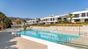 https://cdn.resales-online.com/public/7x5kh23p48/properties/88ae4b69776411f086ca02a3ded47a2d/w1200/2-5bd7b9d04b45e33852eaf0ec6670150d.jpg?v=1754997949