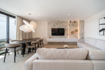https://cdn.resales-online.com/public/7x5kh23p48/properties/88ae4b69776411f086ca02a3ded47a2d/w1200/29-7c2f312881aea9bbe9ddaeb9640e2c9a.jpg?v=1754997949
