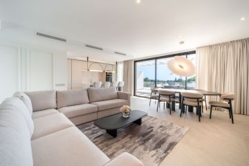 https://cdn.resales-online.com/public/7x5kh23p48/properties/88ae4b69776411f086ca02a3ded47a2d/w1200/34-2e8657844e540eba0189d71f472ffca9.jpg?v=1754997949