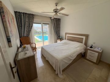https://cdn.resales-online.com/public/l5qiehb852/properties/7ec8efe3783411f086ca02a3ded47a2d/w1200/13-5fd73dea700db77384c091ca9818b1a9.jpg?v=1755089649