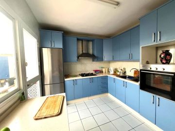https://cdn.resales-online.com/public/l5qiehb852/properties/7ec8efe3783411f086ca02a3ded47a2d/w1200/5-3595ad71cbd87be6c3643a4285ef4791.jpg?v=1755089649