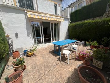https://cdn.resales-online.com/public/l5qiehb852/properties/7ec8efe3783411f086ca02a3ded47a2d/w1200/9-467d0cee5b725f3ef65f102a0c2e69c0.jpg?v=1755089649