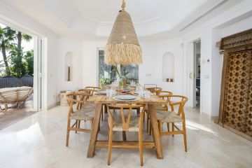 https://cdn.resales-online.com/public/b3evhsn1uj/properties/37321c30799711f086ca02a3ded47a2d/w1200/29-7c2f312881aea9bbe9ddaeb9640e2c9a.jpg?v=1755238681