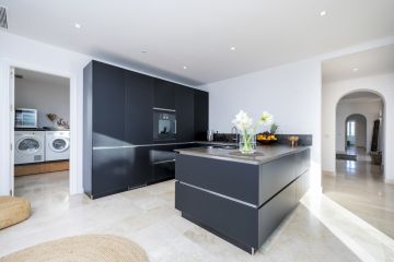 https://cdn.resales-online.com/public/b3evhsn1uj/properties/37321c30799711f086ca02a3ded47a2d/w1200/30-5e8634ec9576c9ad4825a6dec5b5d375.jpg?v=1755238681