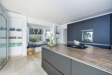 https://cdn.resales-online.com/public/b3evhsn1uj/properties/37321c30799711f086ca02a3ded47a2d/w1200/33-f37a7fab00fce6ff6b895520b67d6d6d.jpg?v=1755238681