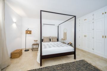 https://cdn.resales-online.com/public/b3evhsn1uj/properties/37321c30799711f086ca02a3ded47a2d/w1200/36-be7efbbd8b294061d3f27cb7c37865bb.jpg?v=1755238681