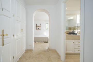 https://cdn.resales-online.com/public/b3evhsn1uj/properties/37321c30799711f086ca02a3ded47a2d/w1200/40-f31507287178c6a03c2c34ff88cc832c.jpg?v=1755238681