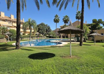 https://cdn.resales-online.com/public/66nt3mzl2e/properties/571f8e747b9c11f086ca02a3ded47a2d/w1200/14-d70dc3102c00d7be0e872dfe1c1f86d7.jpg?v=1755461395