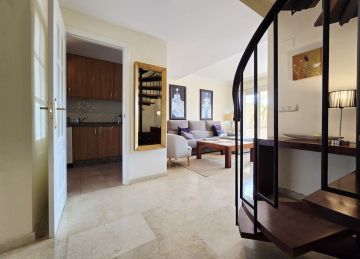 https://cdn.resales-online.com/public/66nt3mzl2e/properties/571f8e747b9c11f086ca02a3ded47a2d/w1200/21-2c707e7c511429b4f8ec4ee5f221ddb6.jpg?v=1755461395