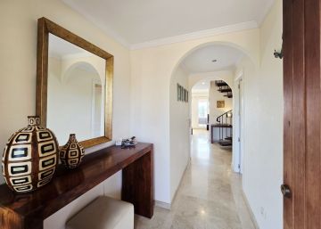 https://cdn.resales-online.com/public/66nt3mzl2e/properties/571f8e747b9c11f086ca02a3ded47a2d/w1200/23-79897b85162c6a486c7a4d1eb46924dd.jpg?v=1755461395