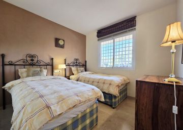 https://cdn.resales-online.com/public/66nt3mzl2e/properties/571f8e747b9c11f086ca02a3ded47a2d/w1200/27-f6e8bc237ba13ac4c268badec6354f3d.jpg?v=1755461395